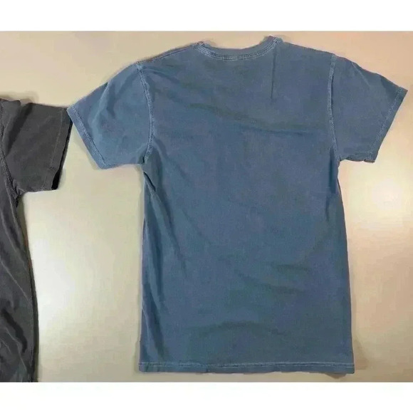 The Qualified Captain Men’s LOT OF 2 Pocket T Gray Blue Size Small Boat Beach - Picture 8 of 11